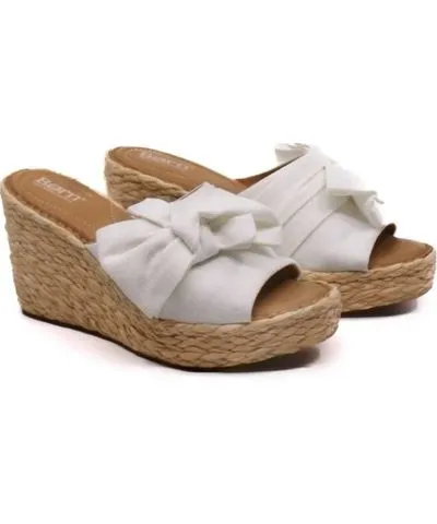 Born Shoes Women's Adalia Slides In Cream