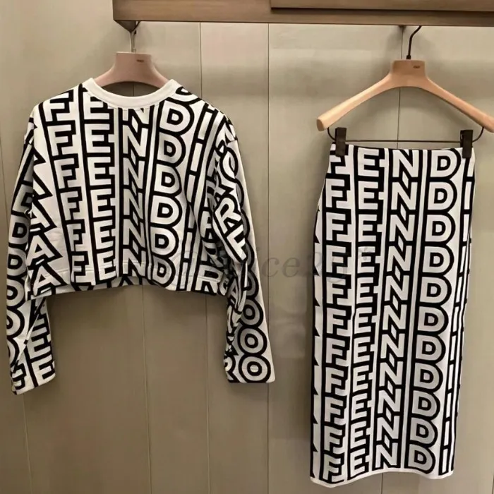 FENDI  |Monogram Street Style Long Sleeves Cotton Logo