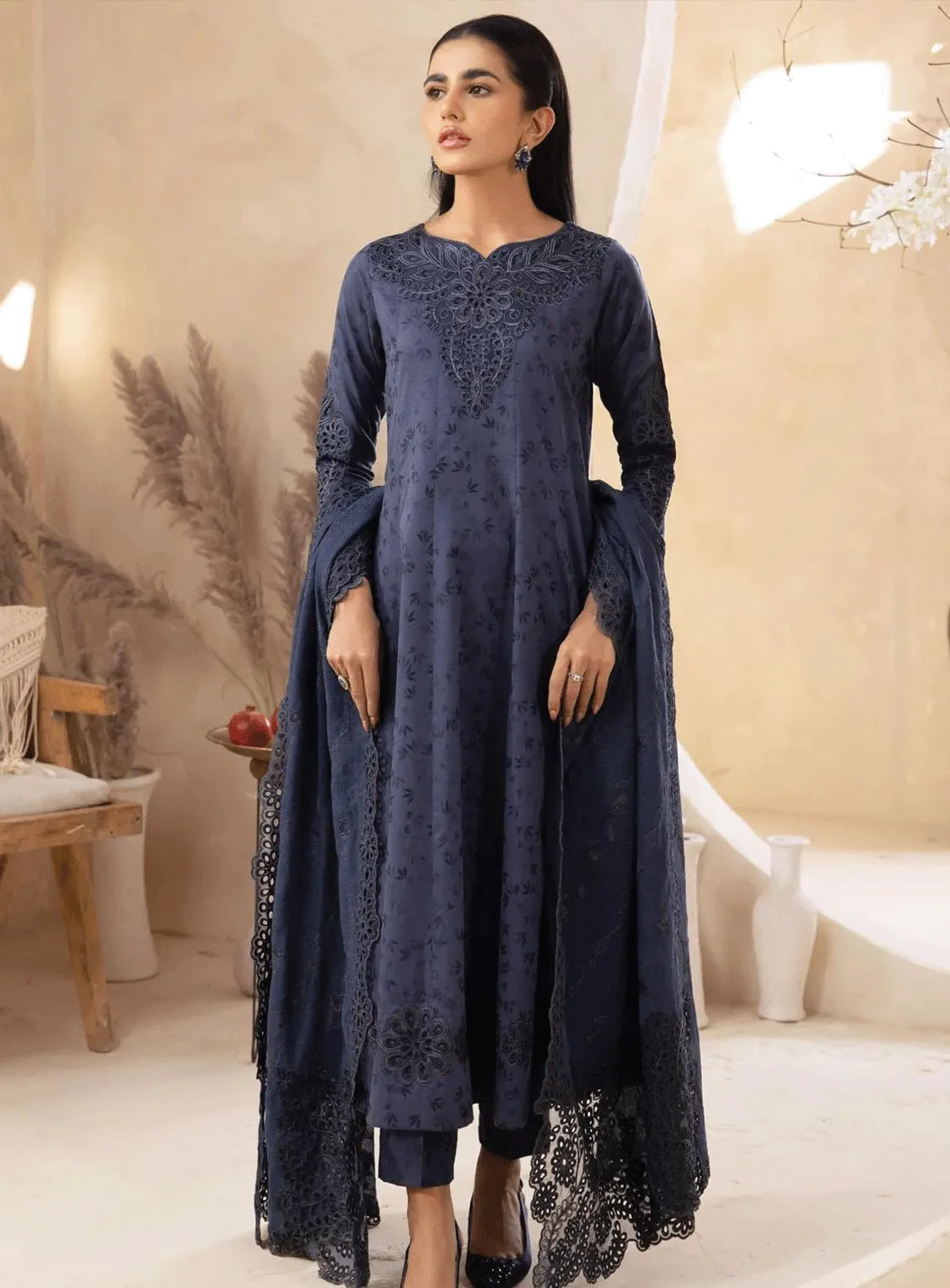 Iznik Embroidered Viscose Unstitched 3 Piece Suit - IZ23LW ILW-02 DEMURE