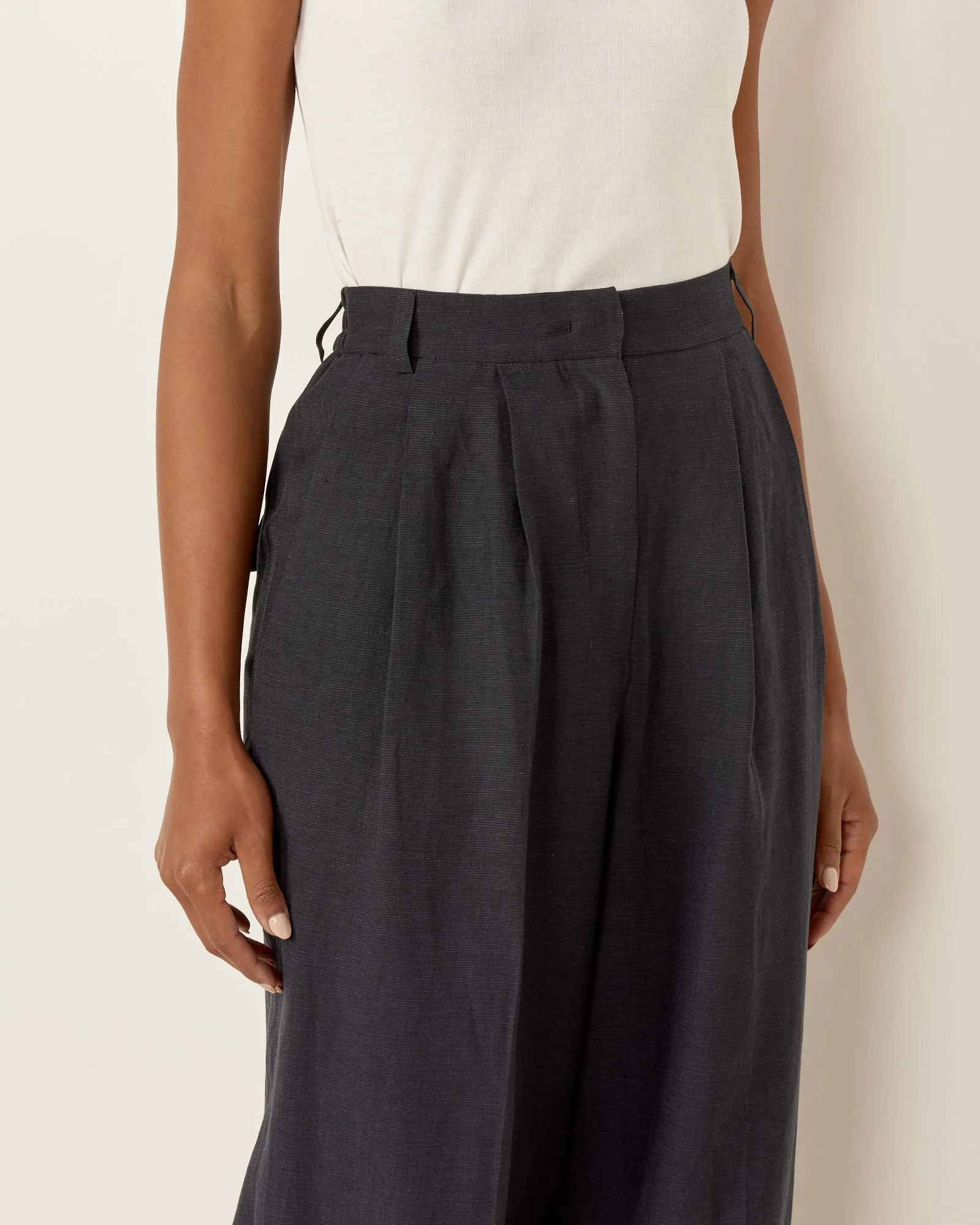 Linen Blend Wide Leg Pants in Navy