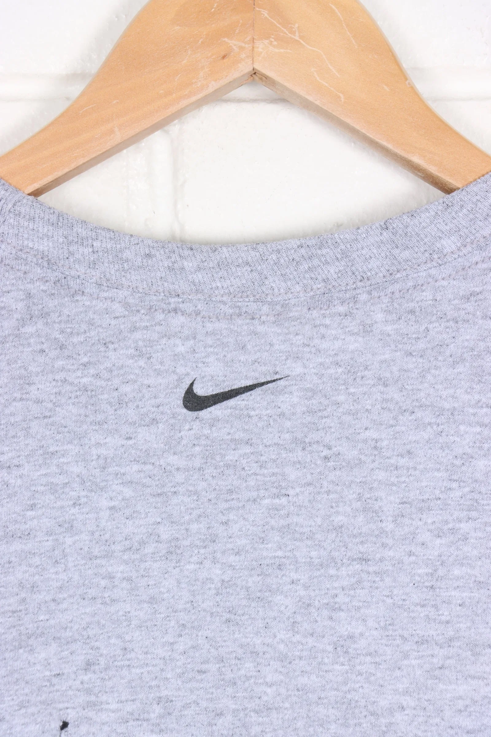 NIKE Centre Swoosh Thomas Jefferson Physical Ed Tee (L)