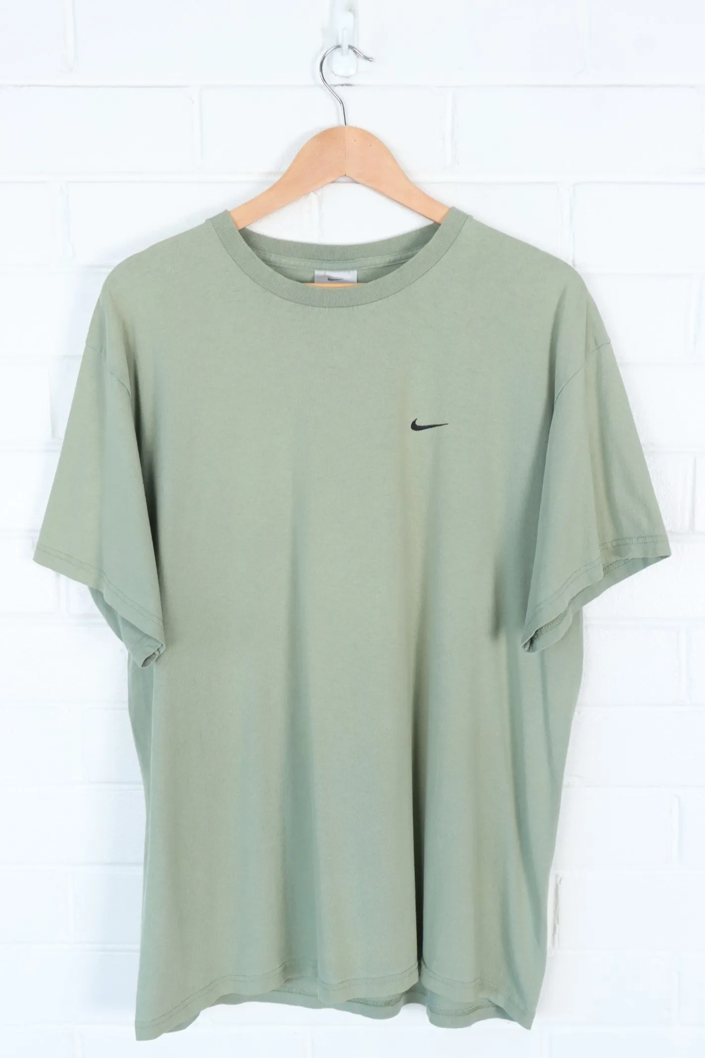 NIKE Embroidered Pistachio Green & Black Swoosh T-Shirt (XL)