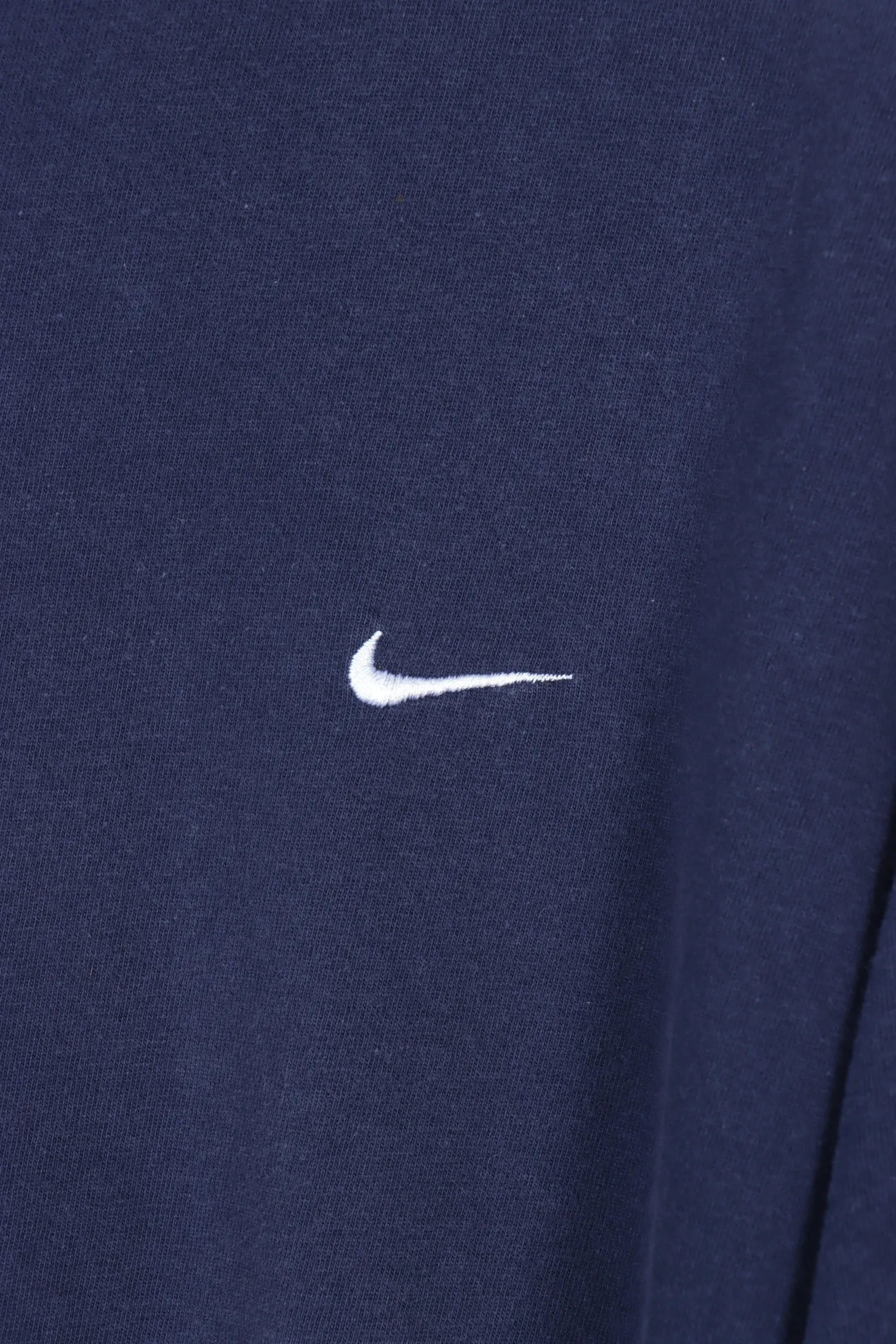 NIKE Embroidered Swoosh Navy & White Tee (XXL)