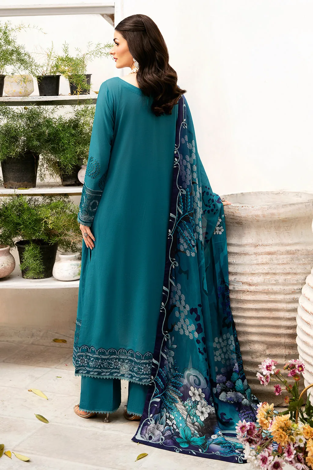 Ramsha Andaaz Vol-09 Embroidered Luxury Lawn Unstitched 3Pc Suit Z-902