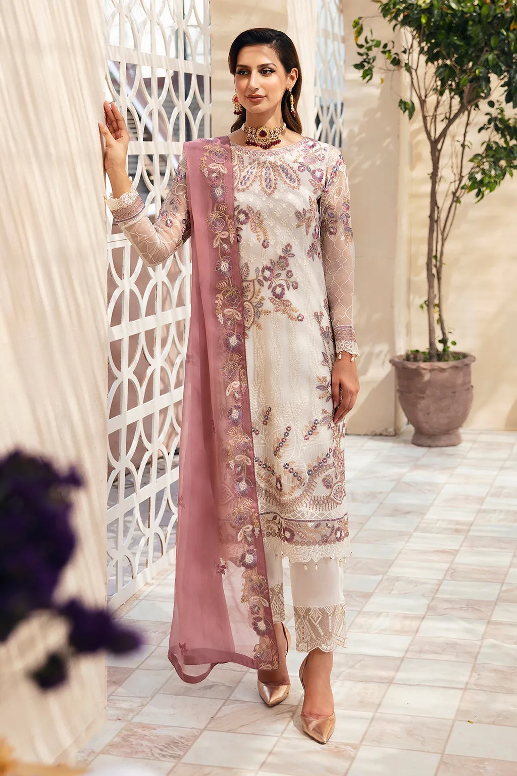 Ramsha Chevron Vol-09 Embroidered Chiffon Unstitched 3Pc Suit A-902