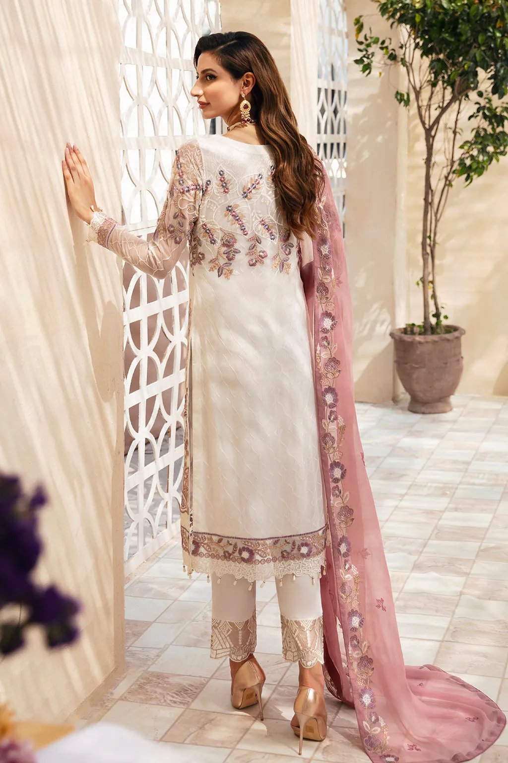 Ramsha Chevron Vol-09 Embroidered Chiffon Unstitched 3Pc Suit A-902