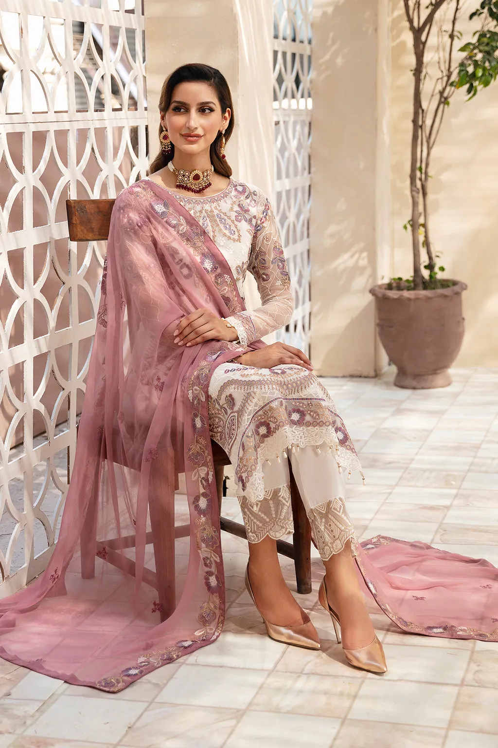 Ramsha Chevron Vol-09 Embroidered Chiffon Unstitched 3Pc Suit A-902