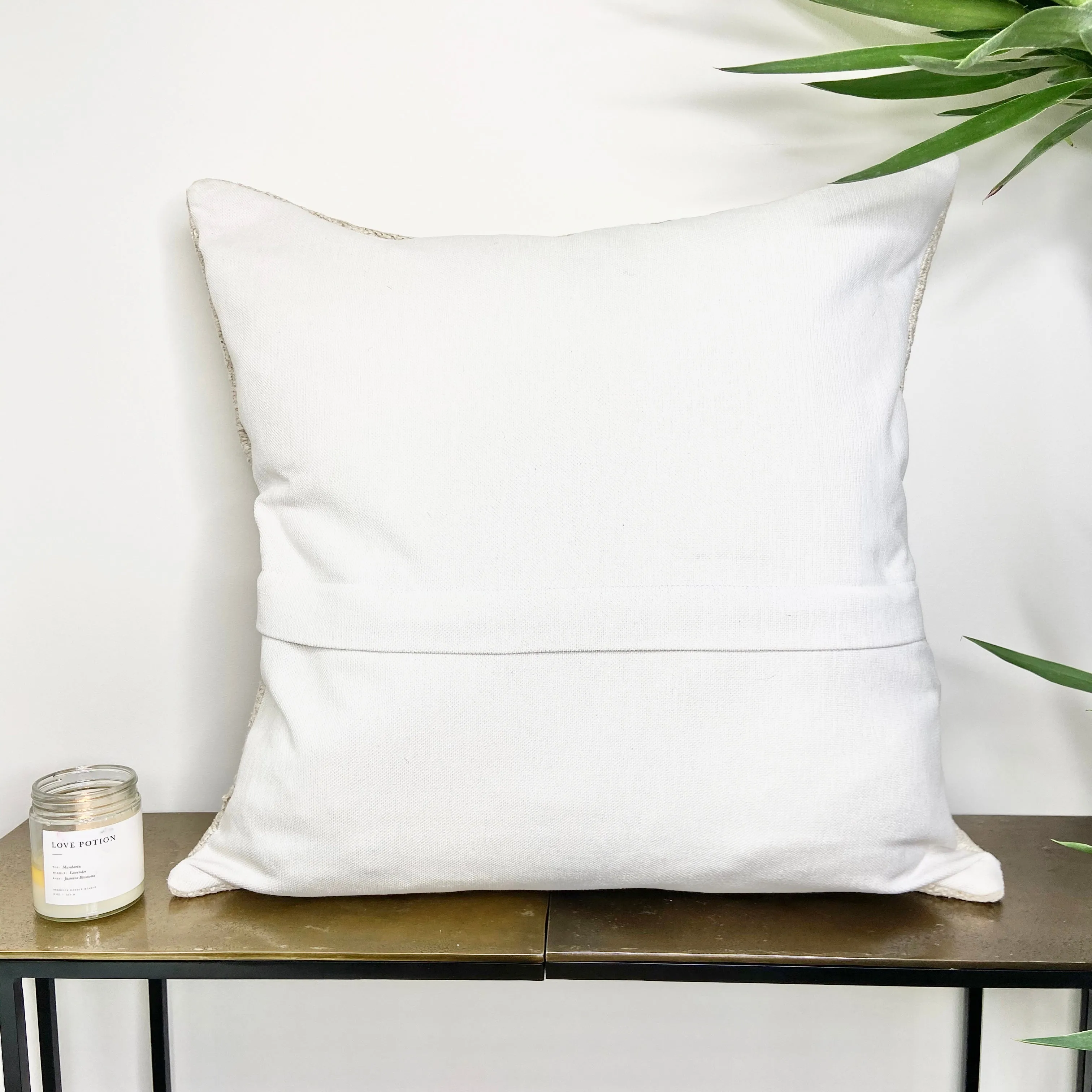 Turkish Hemp Throw Pillow - Corner