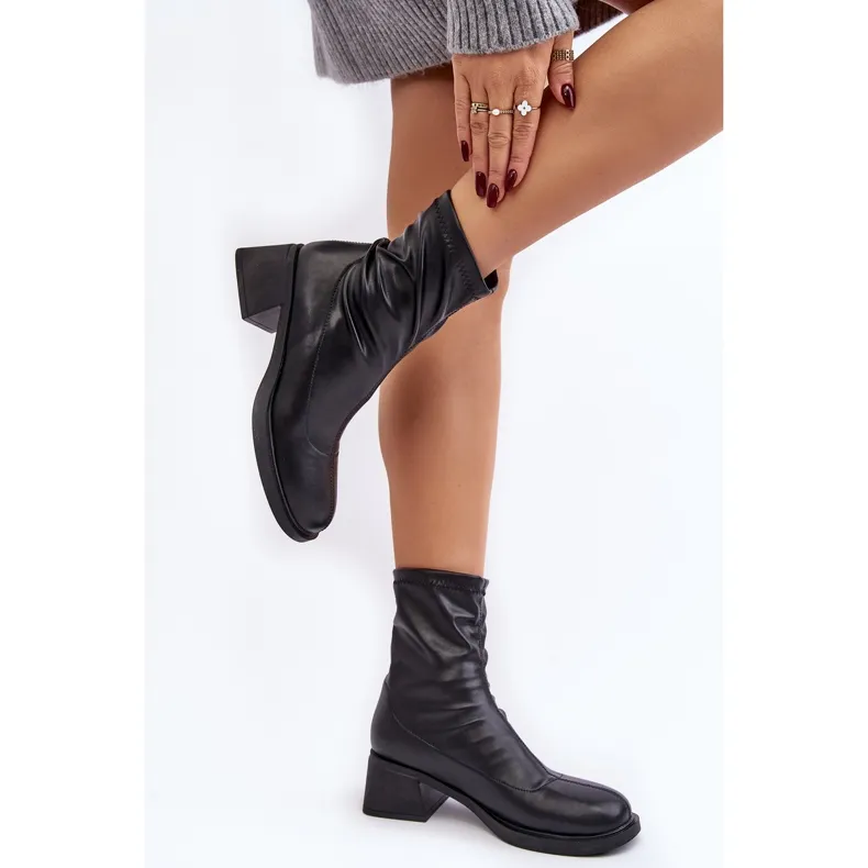 Women's Low Heel Boots Black Aphroteia