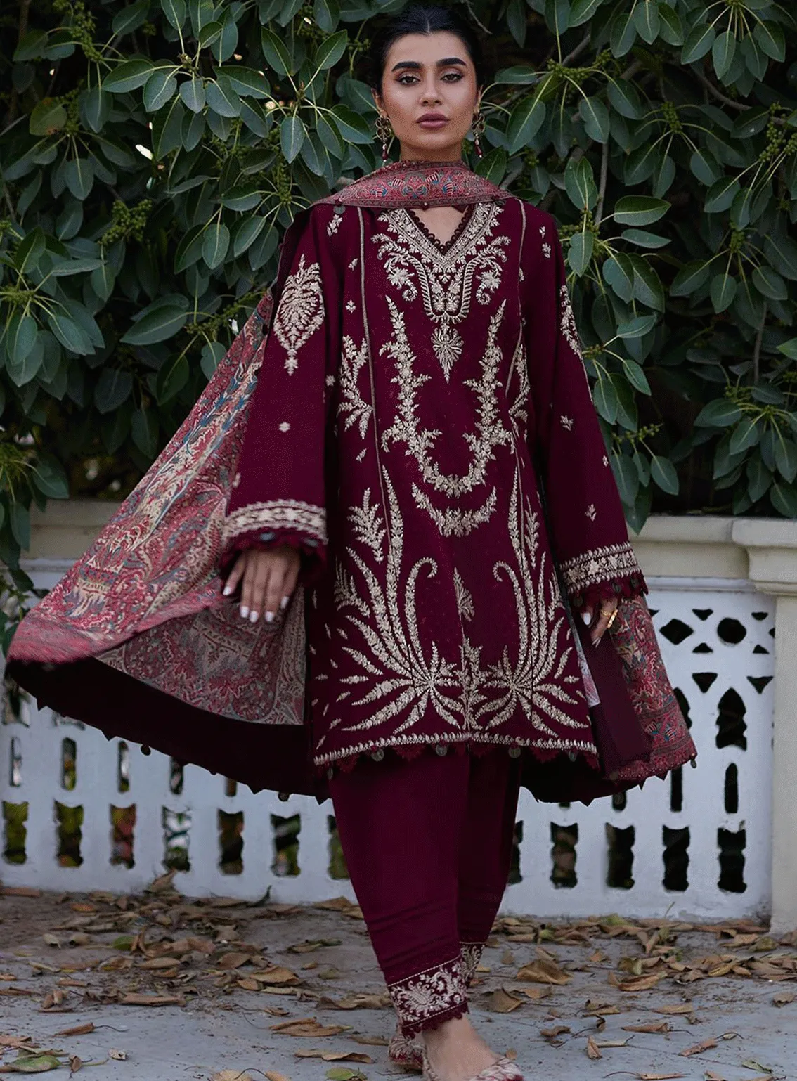 Zaha By Khadijah Shah Embroidered Slub Khaddar Unstitched 3 Piece Suit - ZH23W 15 SERRA